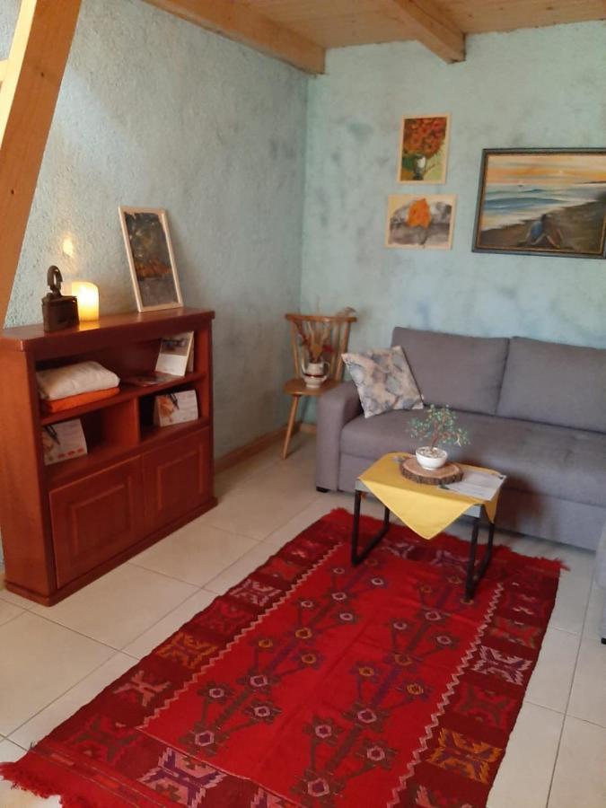 Balabani Local Stay Golubovci Eksteriør bilde
