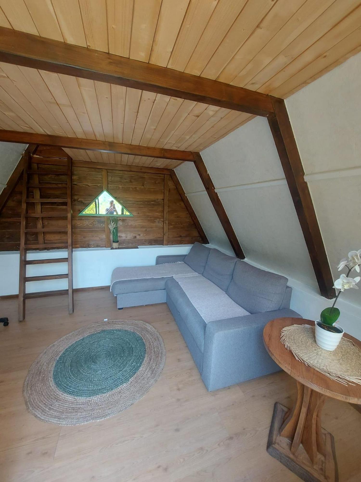 Balabani Local Stay Golubovci Eksteriør bilde